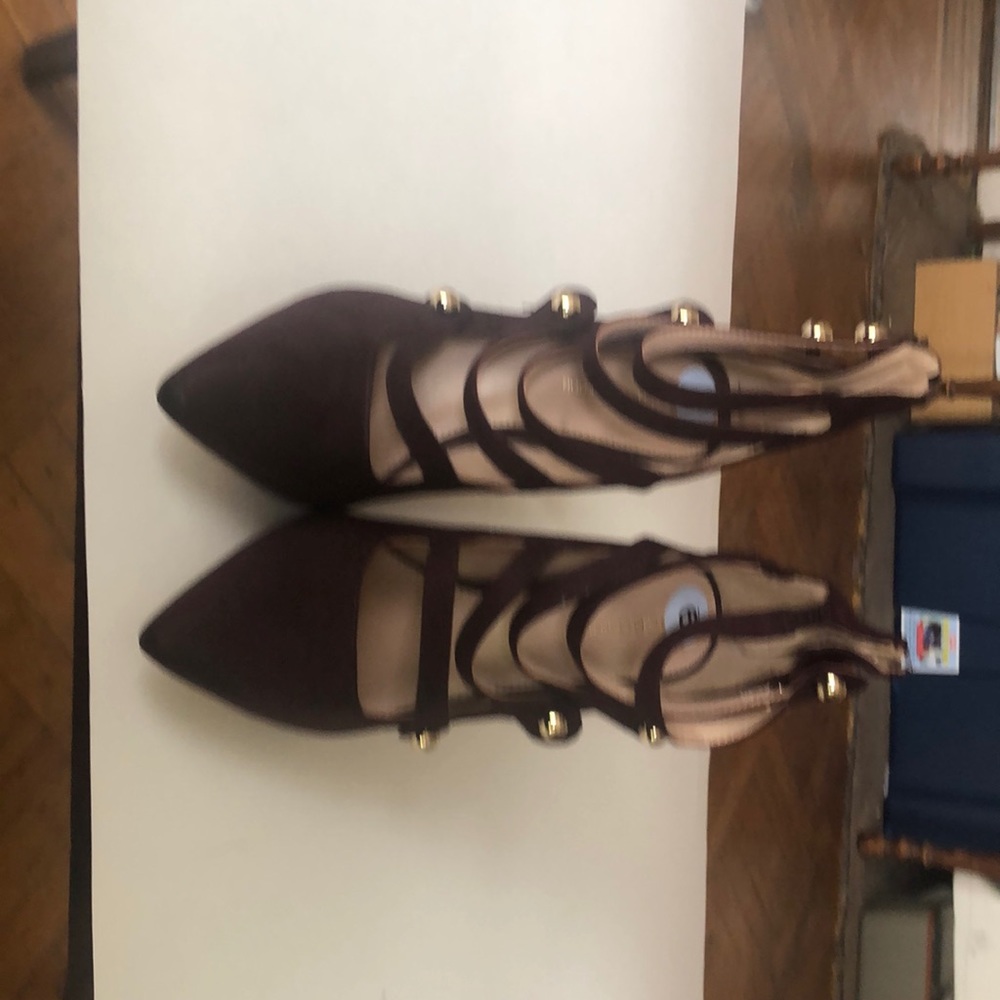 BCBG STILLETTOS